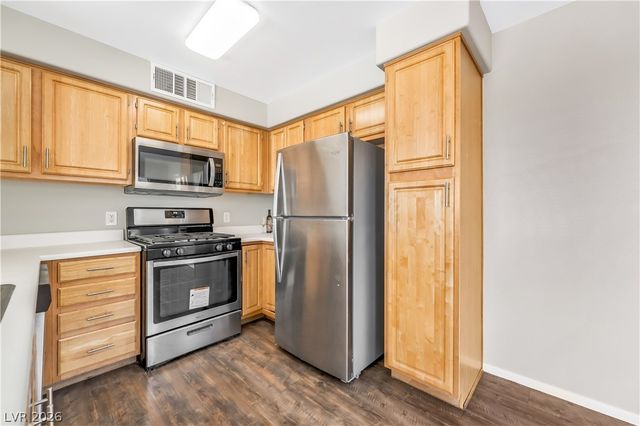 5710 East Tropicana Avenue 2073, Las Vegas, NV 89122