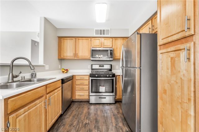 5710 East Tropicana Avenue 2073, Las Vegas, NV 89122