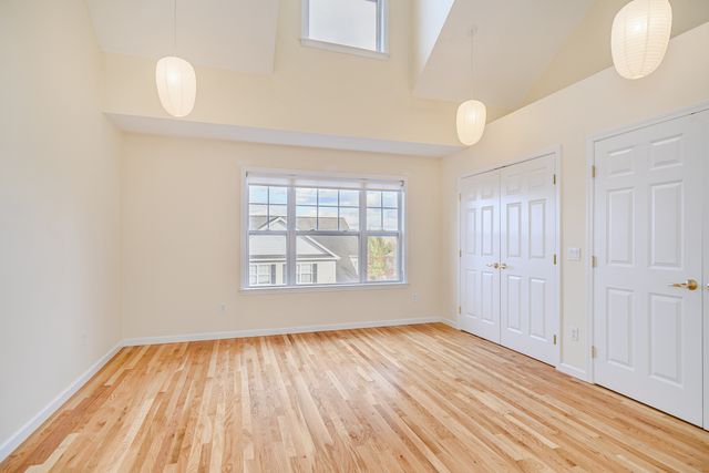 92 Woodcrest Lane 92, Danbury, CT 06810