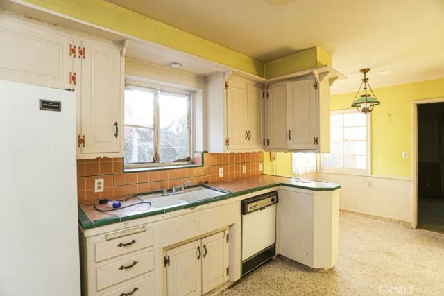 9821 Stanford Avenue, Garden Grove, CA 92841
