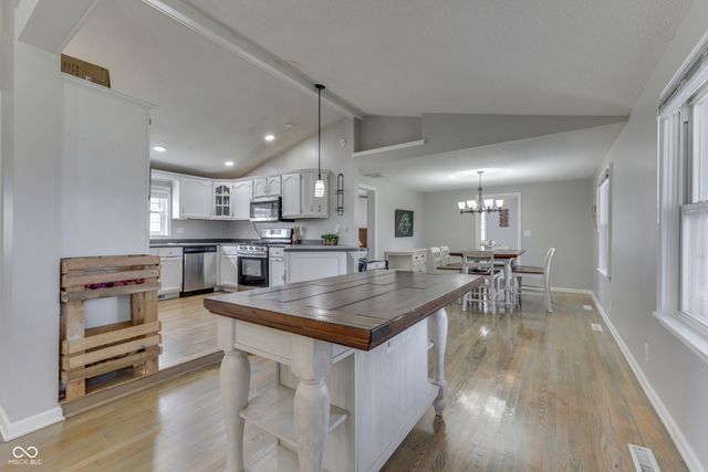 6125 E Edgewood Avenue, Indianapolis, IN 46237