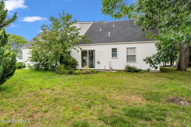 28 Brand Road, Toms River, NJ 08753