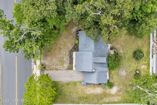 28 Brand Road, Toms River, NJ 08753