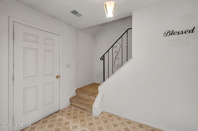 28 Brand Road, Toms River, NJ 08753