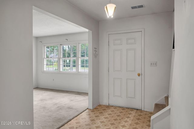 28 Brand Road, Toms River, NJ 08753