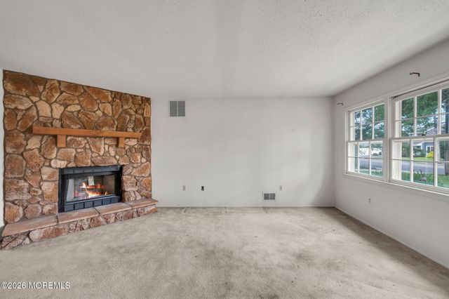 28 Brand Road, Toms River, NJ 08753