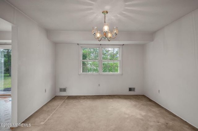 28 Brand Road, Toms River, NJ 08753