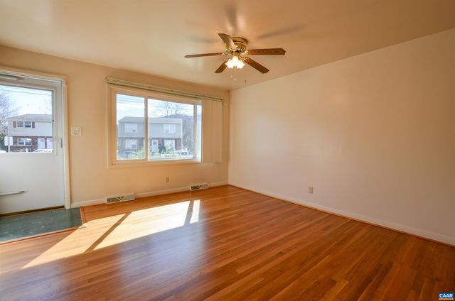 1646 MERIDIAN ST, Charlottesville, VA 22902