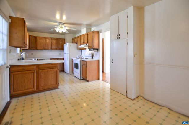 1646 MERIDIAN ST, Charlottesville, VA 22902