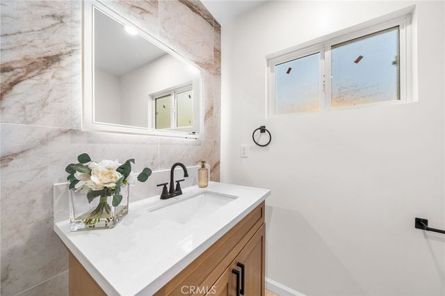 3867 Roblyn, Riverside, CA 92504