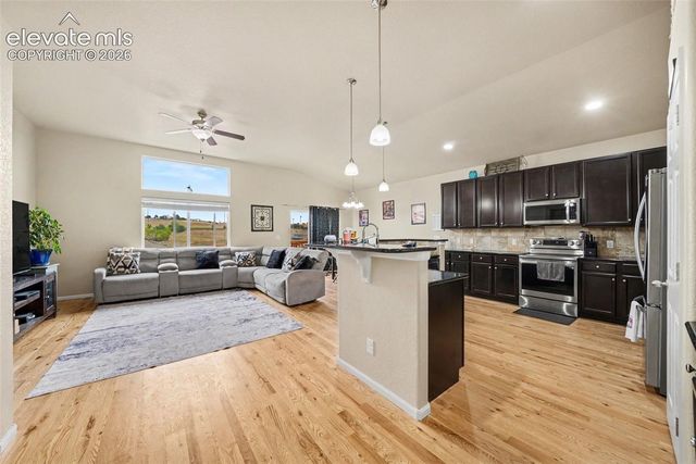 6847 Sandyford Lane, Colorado Springs, CO 80923
