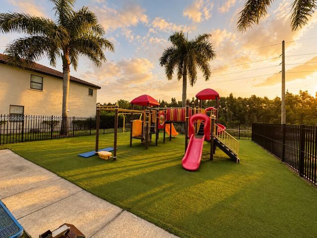 4261 SW 164th Ct, Miami, FL 33185