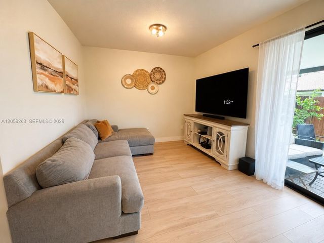 4261 SW 164th Ct, Miami, FL 33185