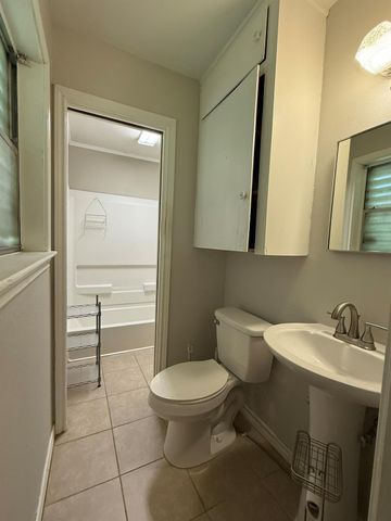 2213 17th Avenue N, Texas City, TX 77590