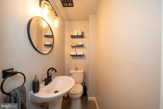 15131 ENDICOTT STREET, Philadelphia, PA 19116