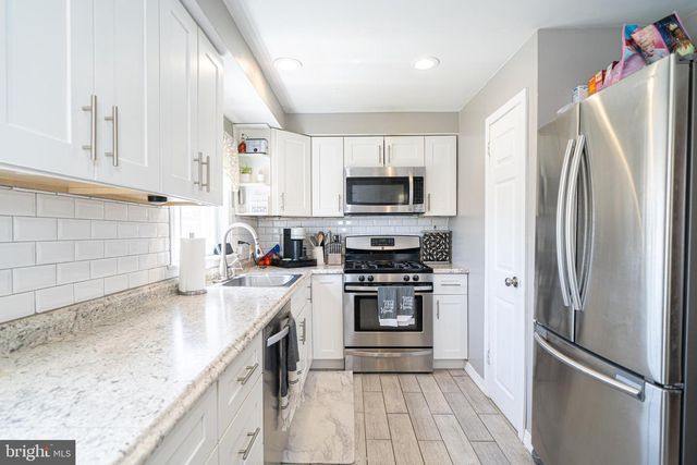 15131 ENDICOTT STREET, Philadelphia, PA 19116