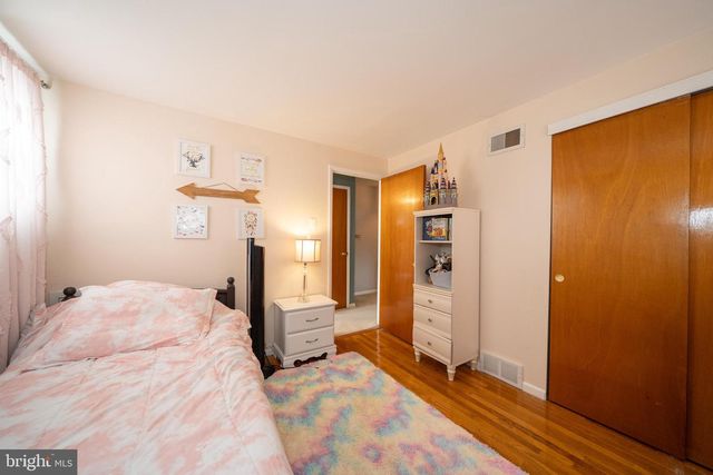 15131 ENDICOTT STREET, Philadelphia, PA 19116
