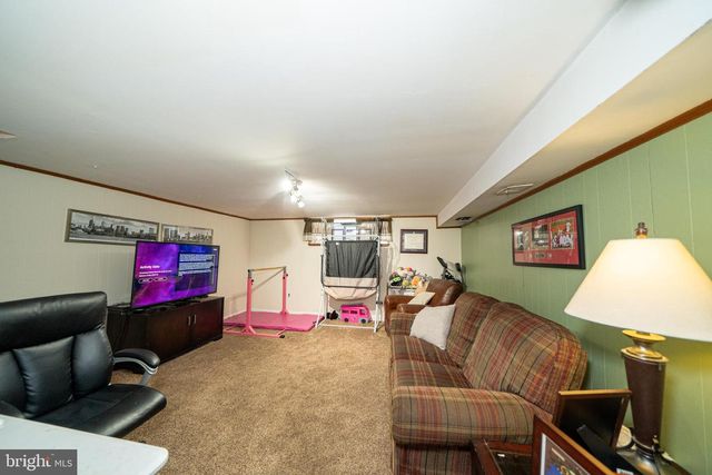 15131 ENDICOTT STREET, Philadelphia, PA 19116