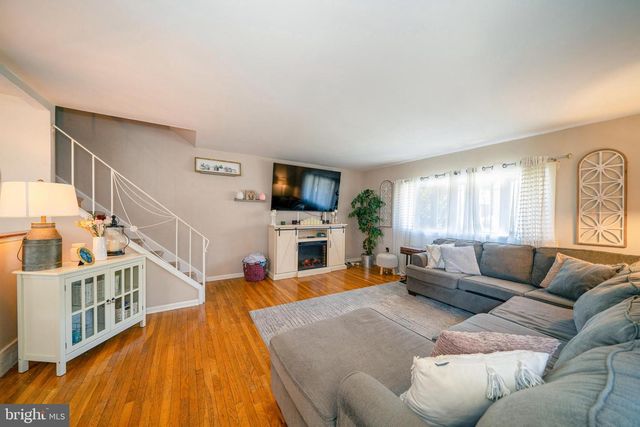 15131 ENDICOTT STREET, Philadelphia, PA 19116