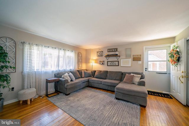 15131 ENDICOTT STREET, Philadelphia, PA 19116