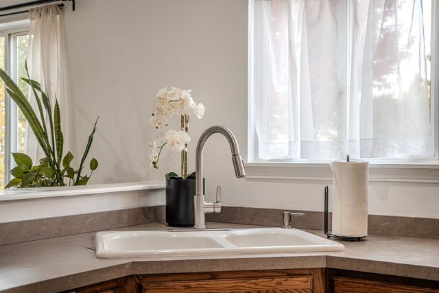 215 Alexis Street, Plano, IL 60545