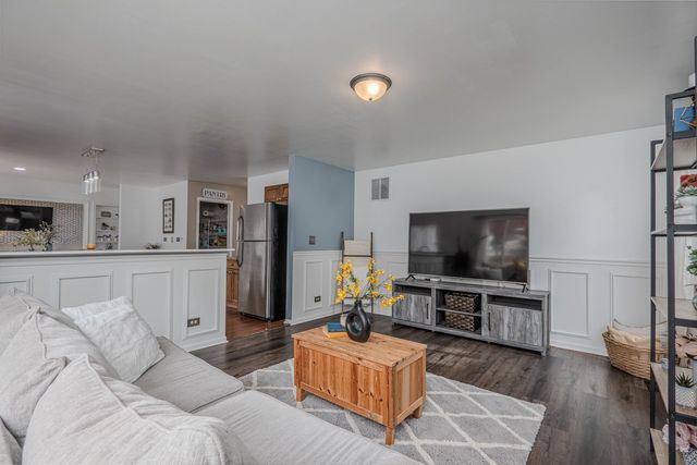 215 Alexis Street, Plano, IL 60545