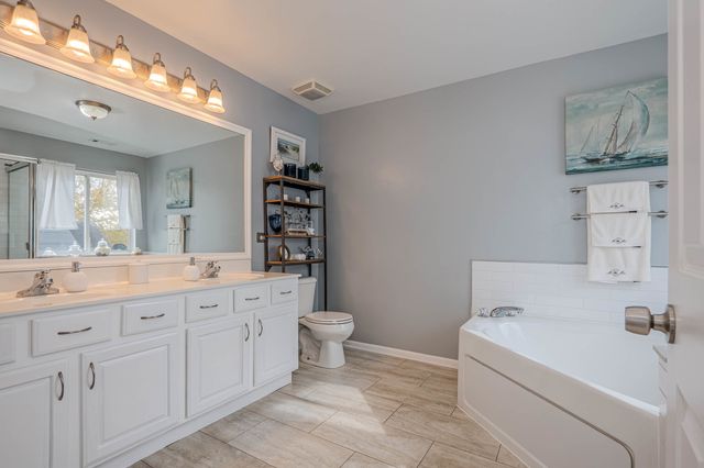 215 Alexis Street, Plano, IL 60545