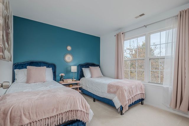 215 Alexis Street, Plano, IL 60545