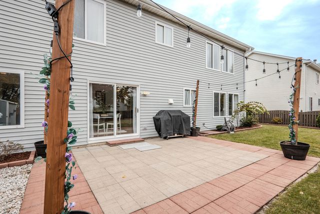 215 Alexis Street, Plano, IL 60545