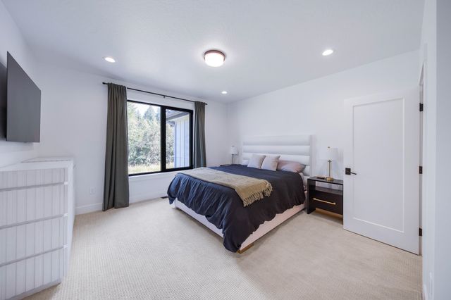11604 E Honeycomb Springs Ln, Spokane, WA 99206