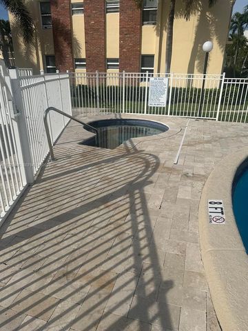 1350 Atlantic Shores Blvd 305, Hallandale Beach, FL 33009