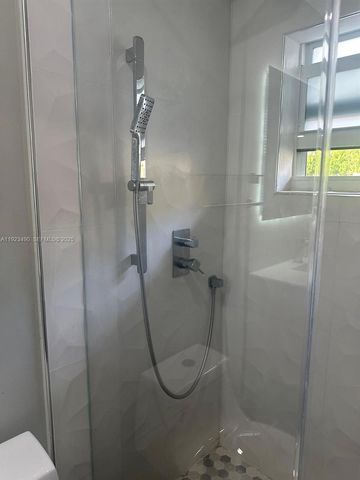 1350 Atlantic Shores Blvd 305, Hallandale Beach, FL 33009