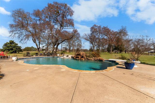 12245 FM 859, Wills Point, TX 76169