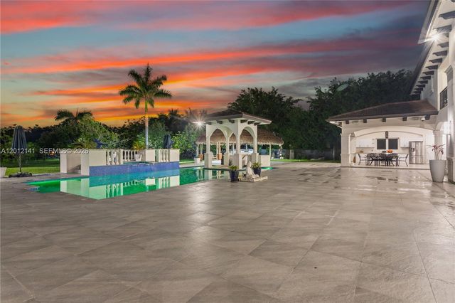 12401 SW 45th Street, Miami, FL 33175