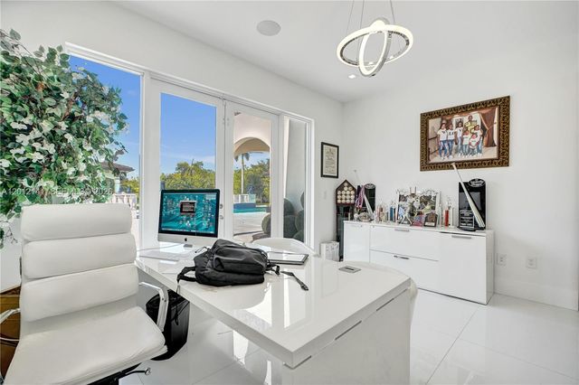 12401 SW 45th Street, Miami, FL 33175