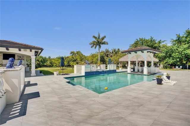 12401 SW 45th Street, Miami, FL 33175