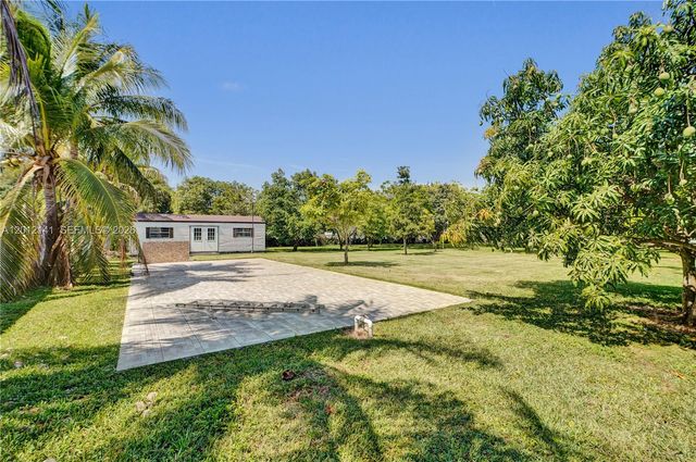 12401 SW 45th Street, Miami, FL 33175