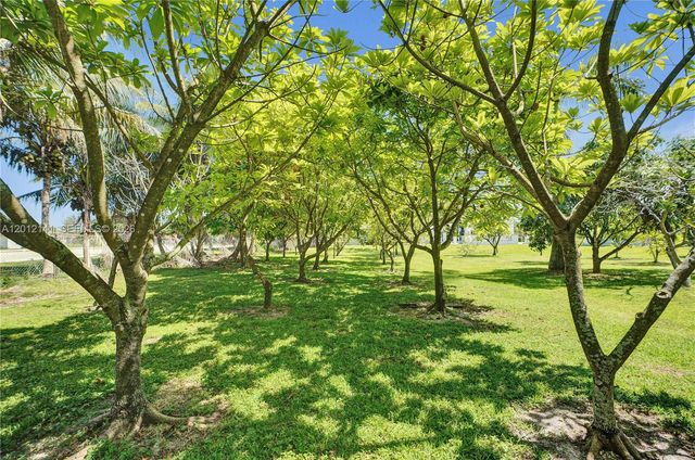 12401 SW 45th Street, Miami, FL 33175
