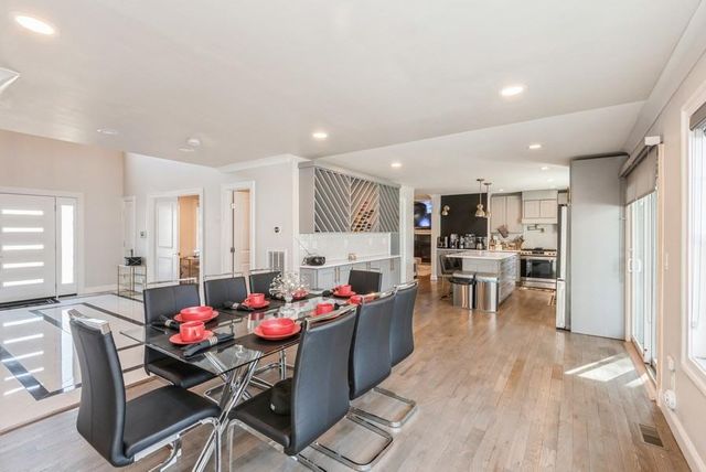 645 N Indiana Avenue, Lindenhurst, NY 11757