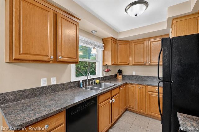 23784 Linne Street, Clinton Township, MI 48035