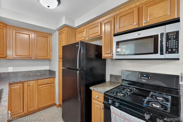 23784 Linne Street, Clinton Township, MI 48035