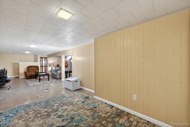 23784 Linne Street, Clinton Township, MI 48035