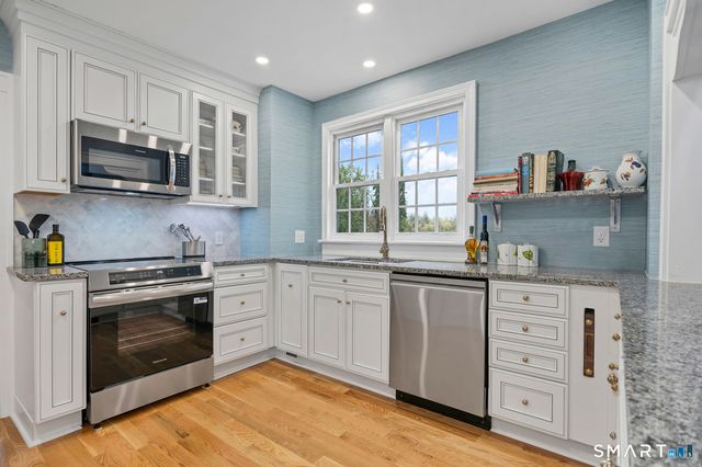 50 Vine Street, Stratford, CT 06614