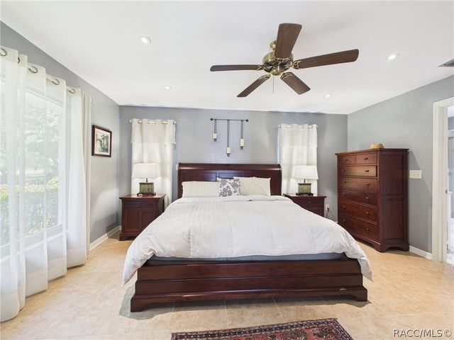 650 E Dakota Court, Hernando, FL 34442
