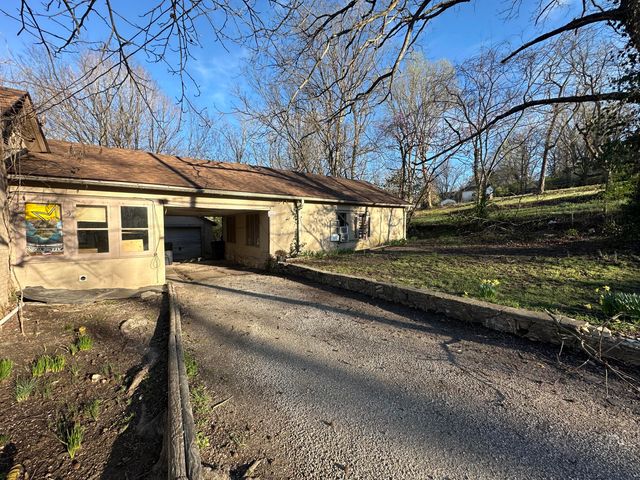 408 Walnut Street, West Plains, MO 65775