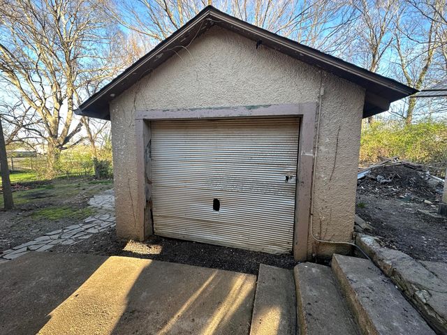 408 Walnut Street, West Plains, MO 65775