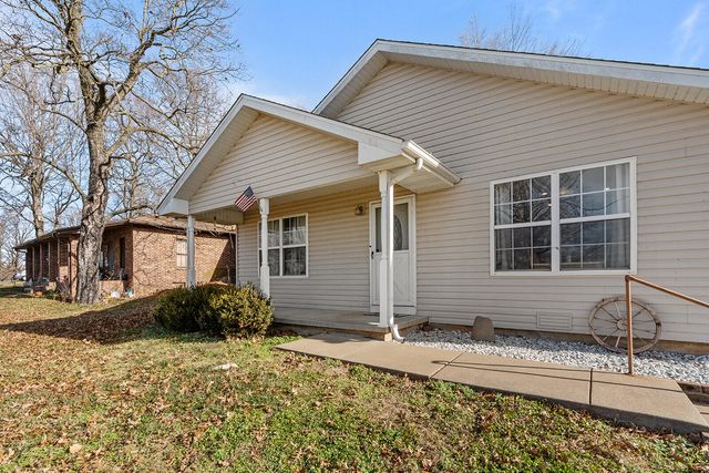 410 N Gordon Avenue, Ash Grove, MO 65604