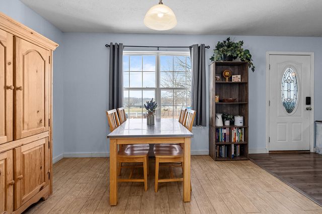 410 N Gordon Avenue, Ash Grove, MO 65604