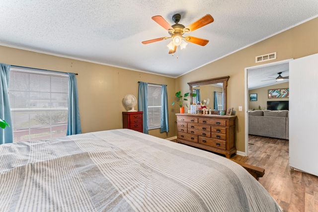 112 N Fork Dr, Chapel Hill, TN 37034