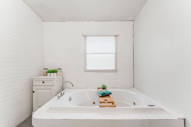 112 N Fork Dr, Chapel Hill, TN 37034